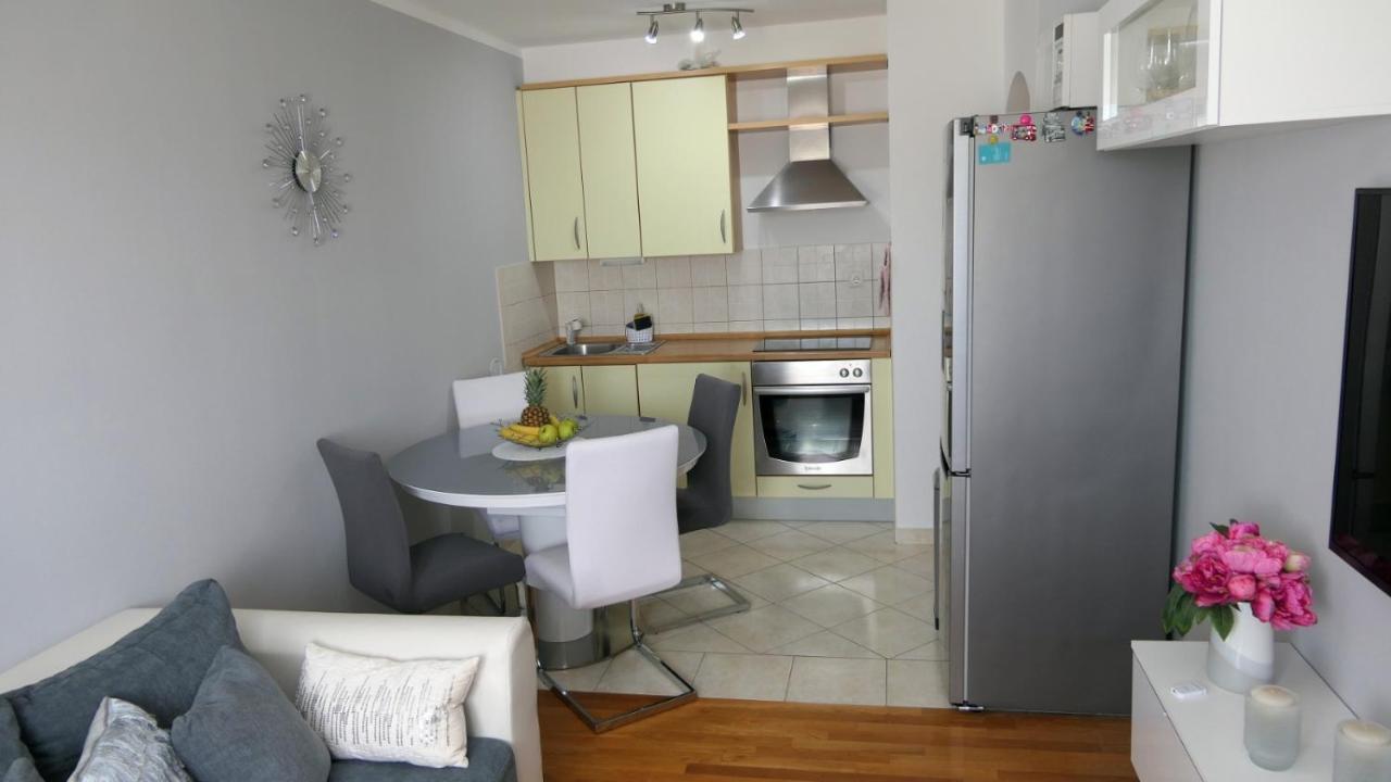 Apartman *Sanja* Omis Lejlighed Eksteriør billede